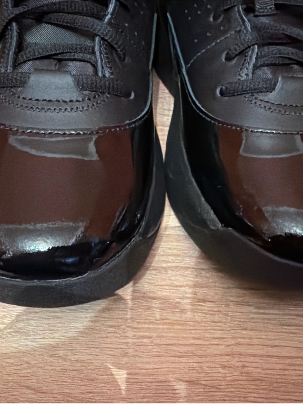 Jordan Max Aura 7 Black And Gold HQ2089-007 Size 6Y/ 7.5 Boys New No Box - Picture 7 of 8